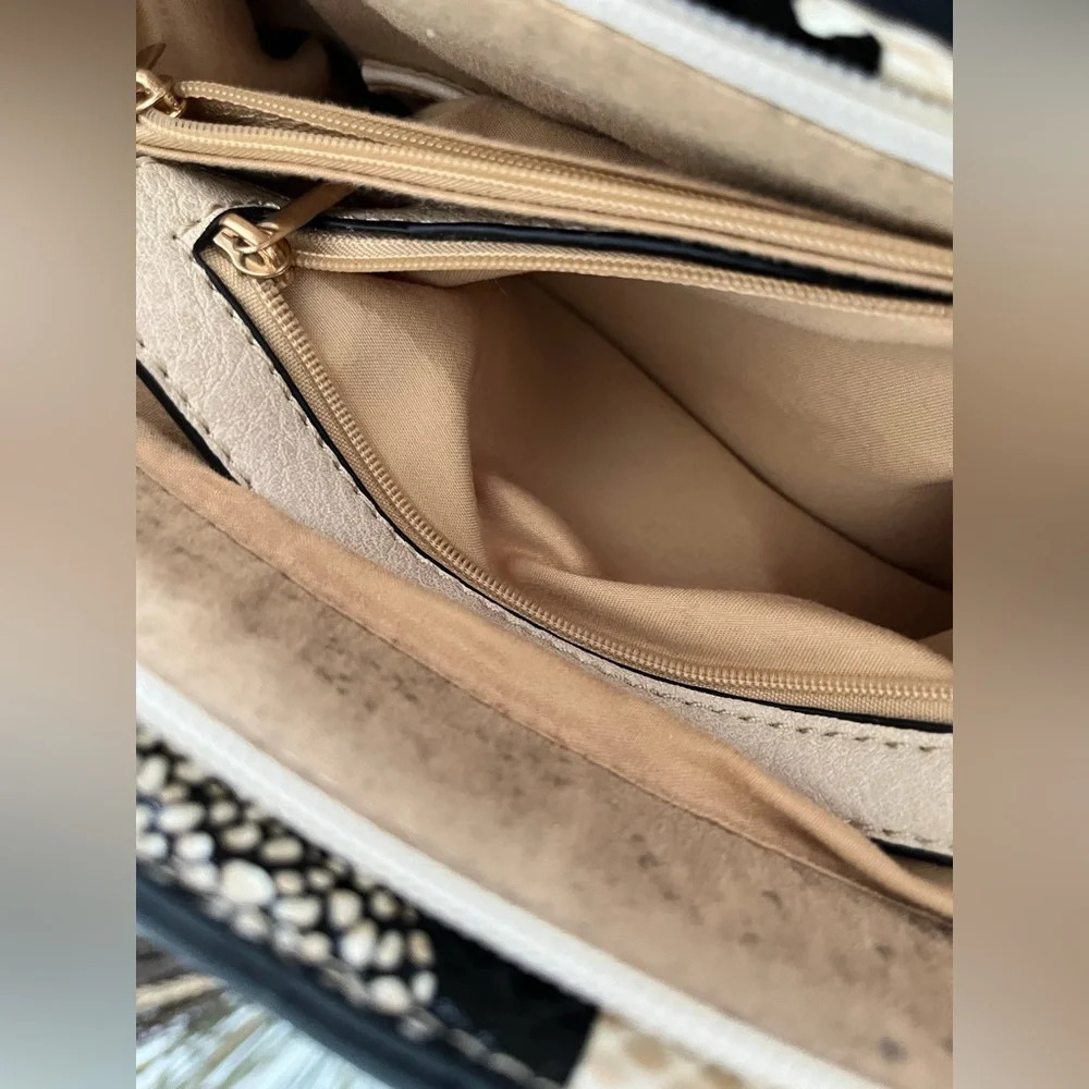 FREE with any purchase - Aldo Beige tan handbag with handles - Picture 5 of 6